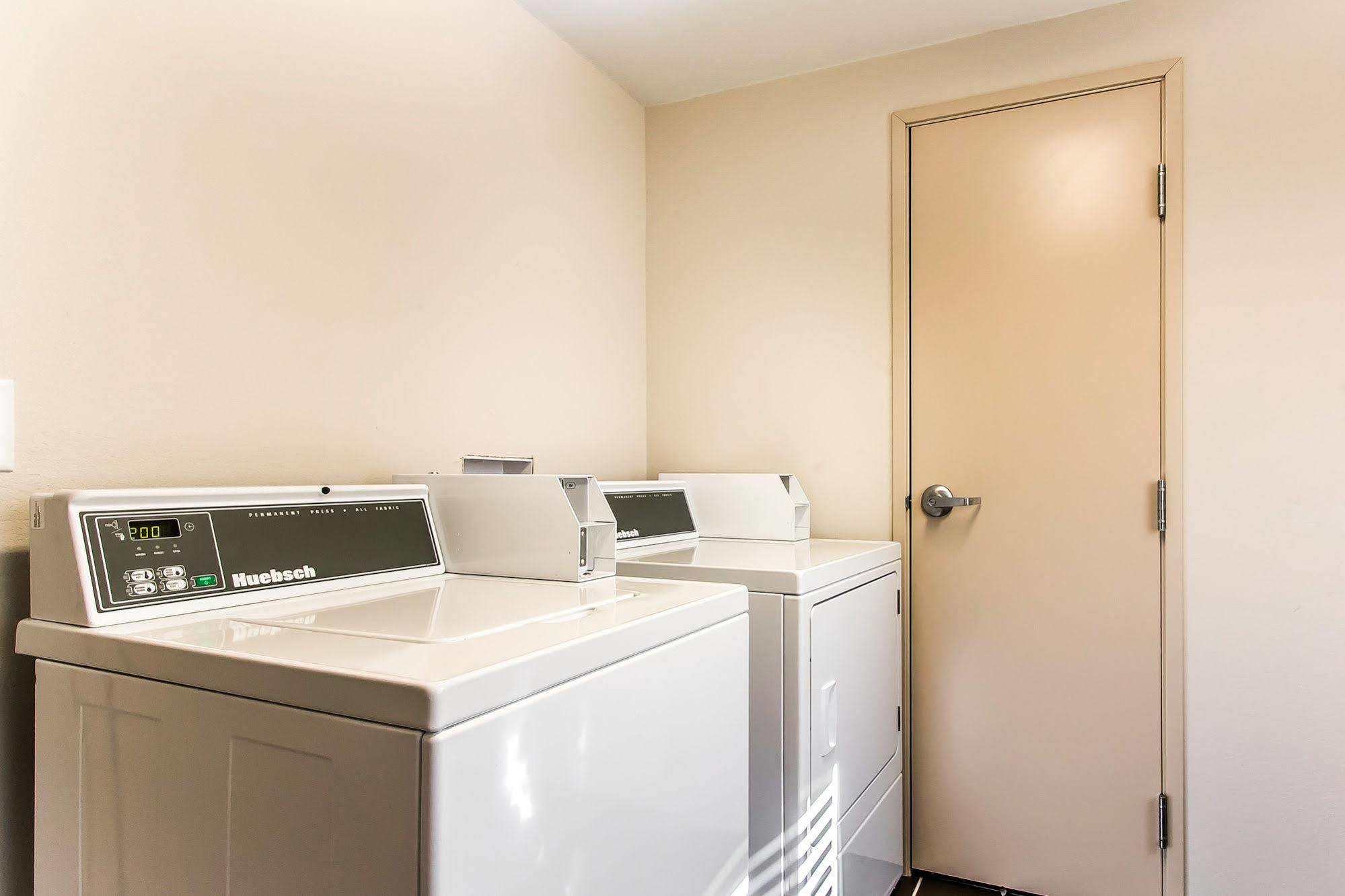 Wingate By Wyndham Jonesboro Hodge Hotel Bagian luar foto