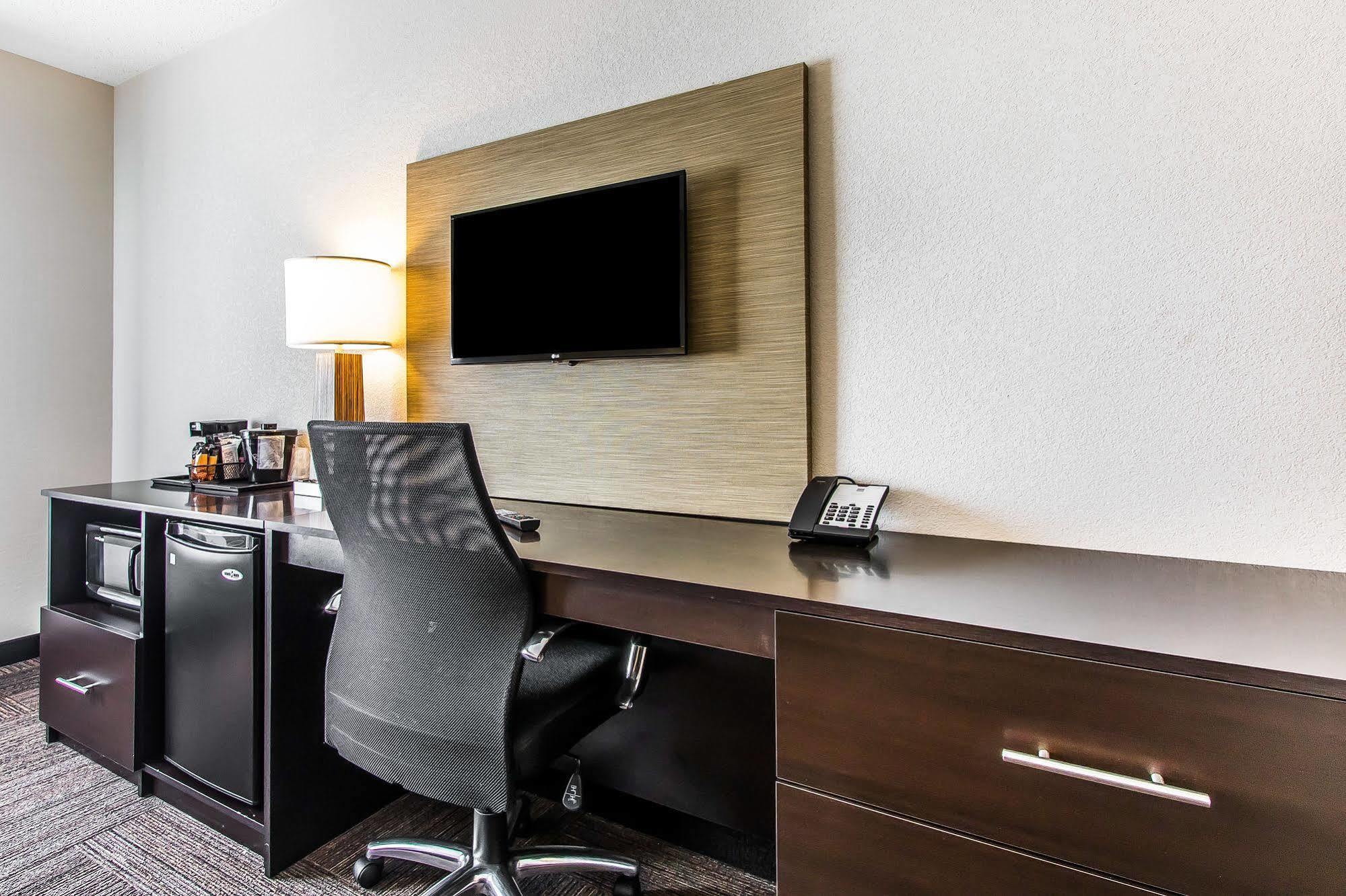 Wingate By Wyndham Jonesboro Hodge Hotel Bagian luar foto